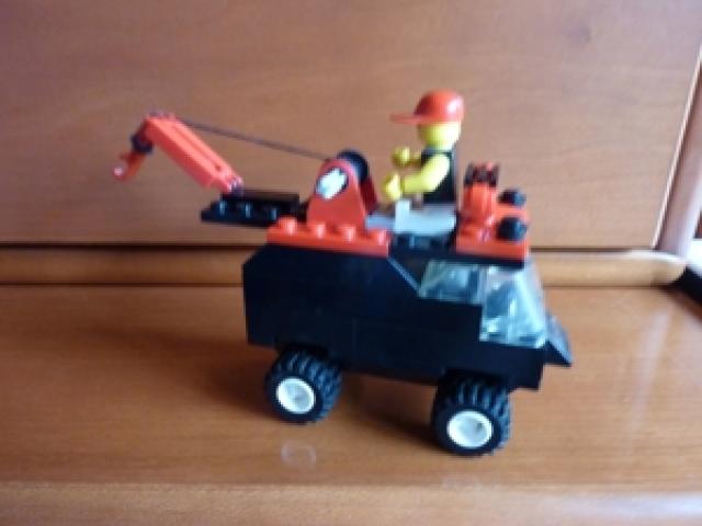 LEGO / PLAYMOBIL - 1